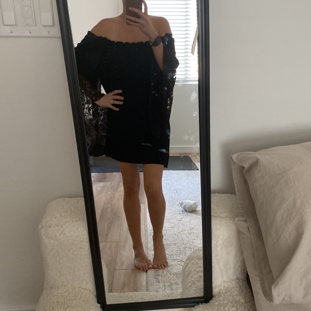 Black lace bell sleeve tunic